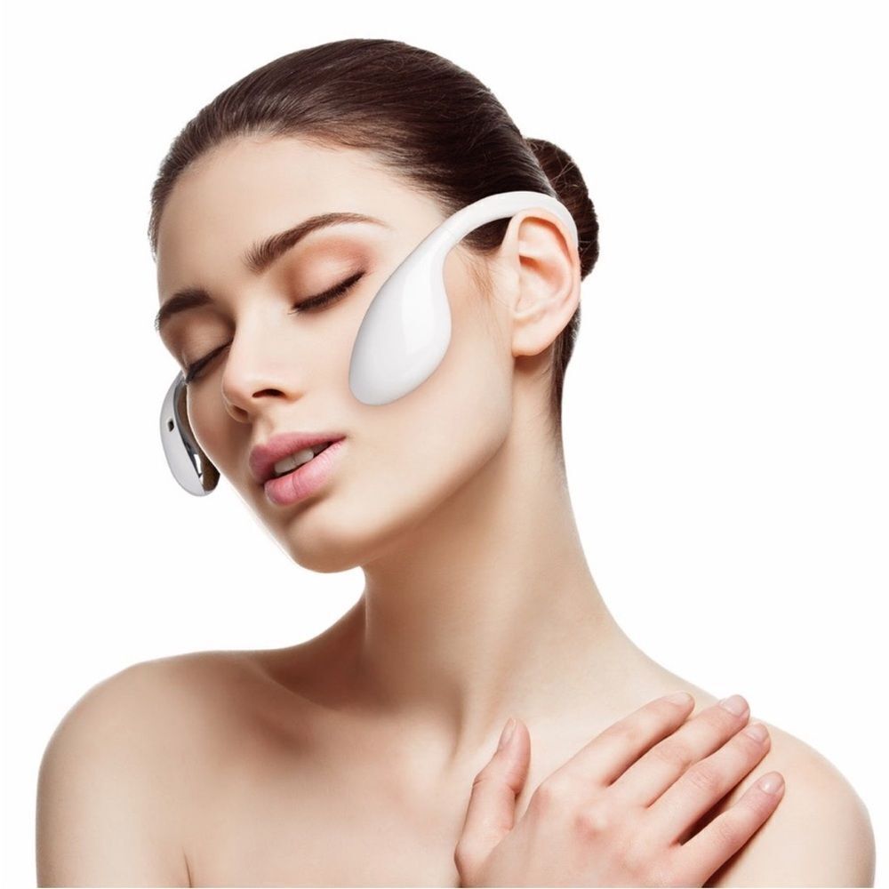 LUNALIFT: DEFINE & CONTOUR EMS FACIAL DEVICE in Box (SEALED) $695